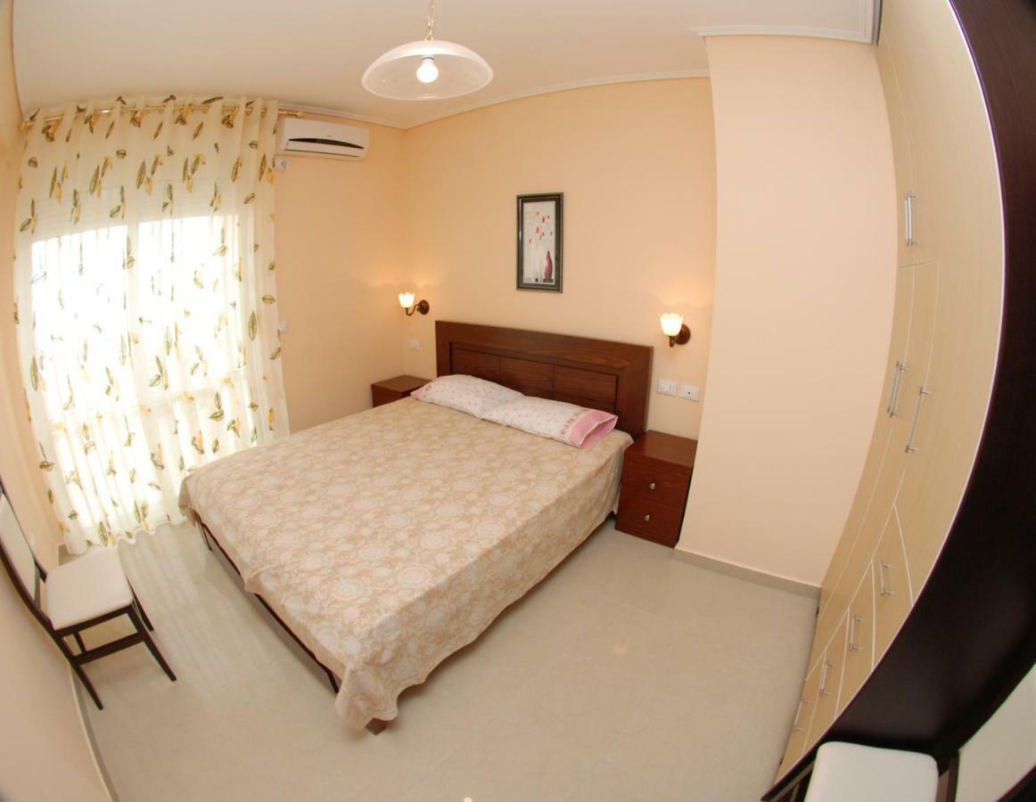 Erti'S Apartments ساراندا المظهر الخارجي الصورة