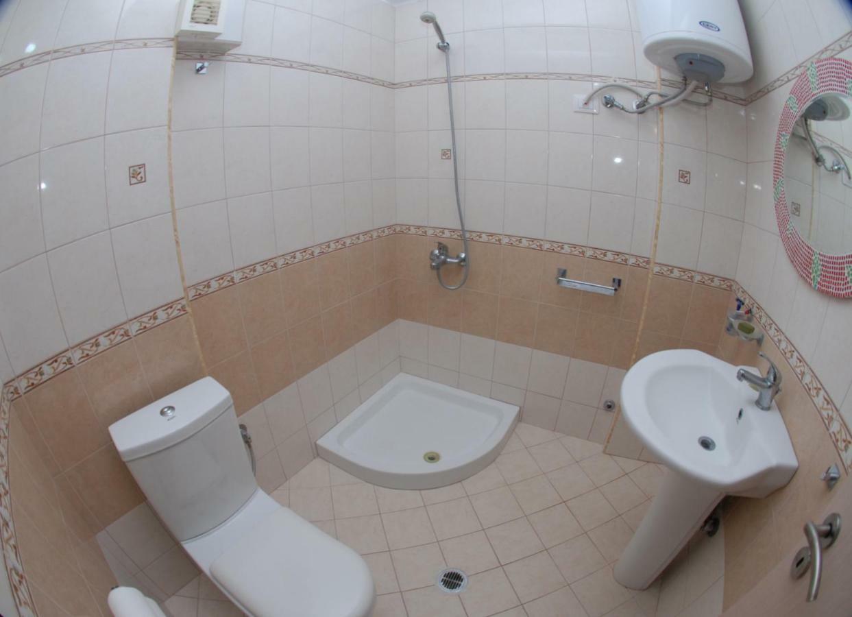 Erti'S Apartments ساراندا المظهر الخارجي الصورة