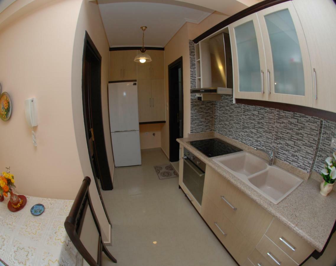Erti'S Apartments ساراندا المظهر الخارجي الصورة