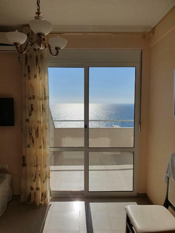 Erti'S Apartments ساراندا المظهر الخارجي الصورة
